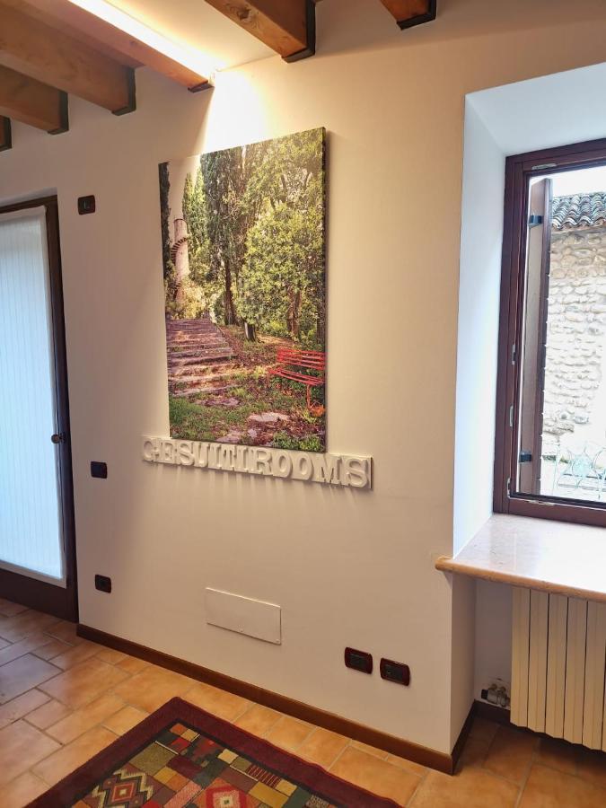 Gesuitirooms Сона Екстериор снимка