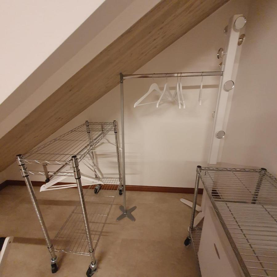 Gesuitirooms Сона Екстериор снимка